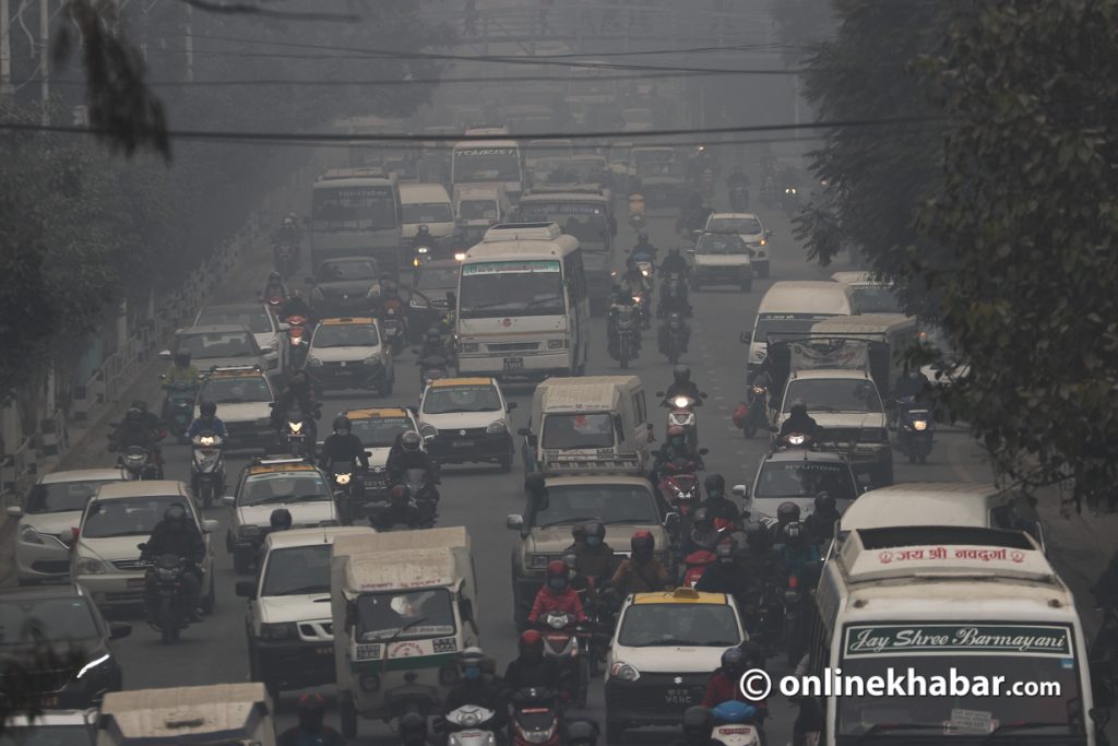 तस्वीरमा हेर्नुहोस् काठमाडौंको प्रदूषण