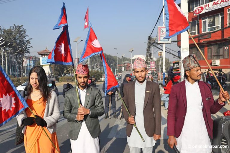 अंग्रेजी नयाँ वर्षमा मनाइँदै राष्ट्रिय पोशाक र टोपी दिवस