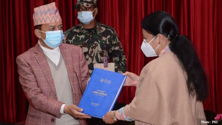 लोक सेवा आयोग : एक वर्षमा ३०४ जनामात्रै नियुक्ति सिफारिस