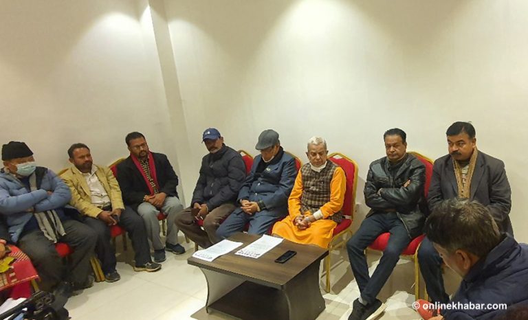 सर्वोच्चको निष्पक्षतामाथि पूर्ण विश्वास छ : महन्थ ठाकुर