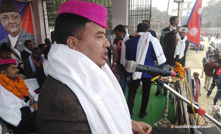 नेकपा ओली समूहसँग निहुँ नखोज्नुस् : महेश बस्नेत