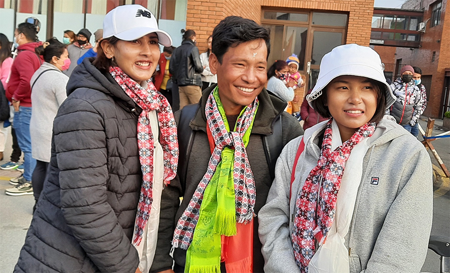 जे फोर आईटीएफ टेनिसमा प्रेरणा र सलोनीको जोडी सेमिफाइनलमा