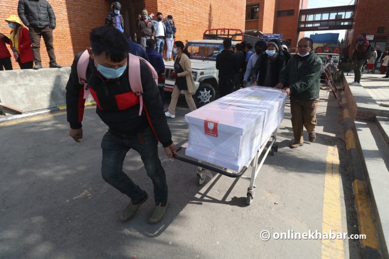 परदेशीका शवको लस्करले त्रिभुवन विमानस्थलमा सन्नाटा