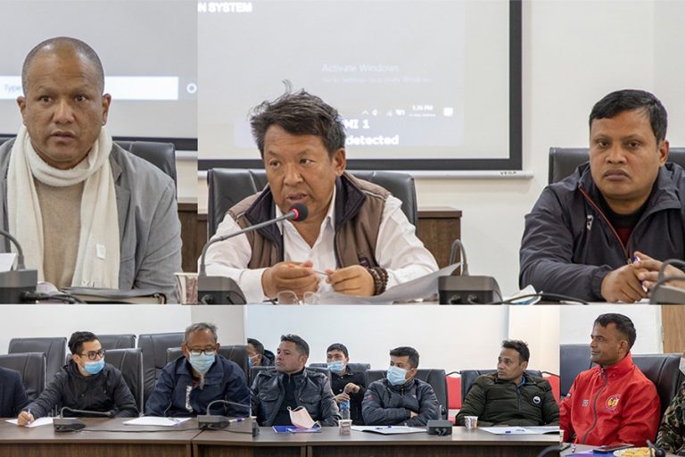एन्फा र ए डिभिजन क्लबबीच छलफल