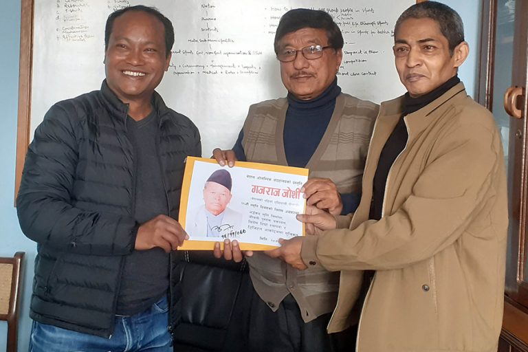 प्रथम एसियाली खेलकुदमा सहभागी भएका गजराज जोशीको जीवनीमा पुस्तक लेखिने