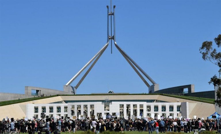 एकपछि अर्को यौन काण्डले अष्ट्रेलियाको संसद बद्‍नाम