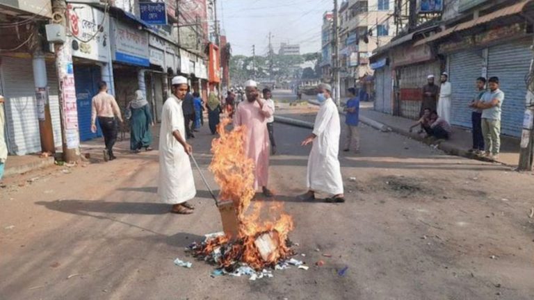 मोदीको भ्रमणपछि पनि बंगलादेशमा हिंसात्मक प्रदर्शन, मृत्यु हुनेको संख्या १२ पुग्‍यो