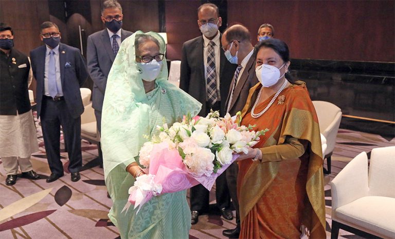 राष्ट्रपति भण्डारी र बंगलादेशकी प्रधानमन्त्री हसिनाबीच शिष्टाचार भेट