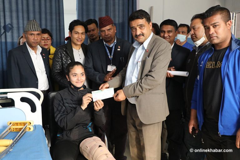 खेलाडीलाई आर्थिक सहयोग प्रदान