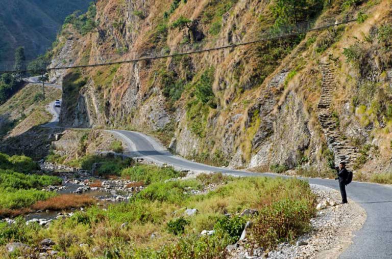 हेटौंडा-कुलेखानी-सिस्नेरी-काठमाडौँ सडक खुल्यो