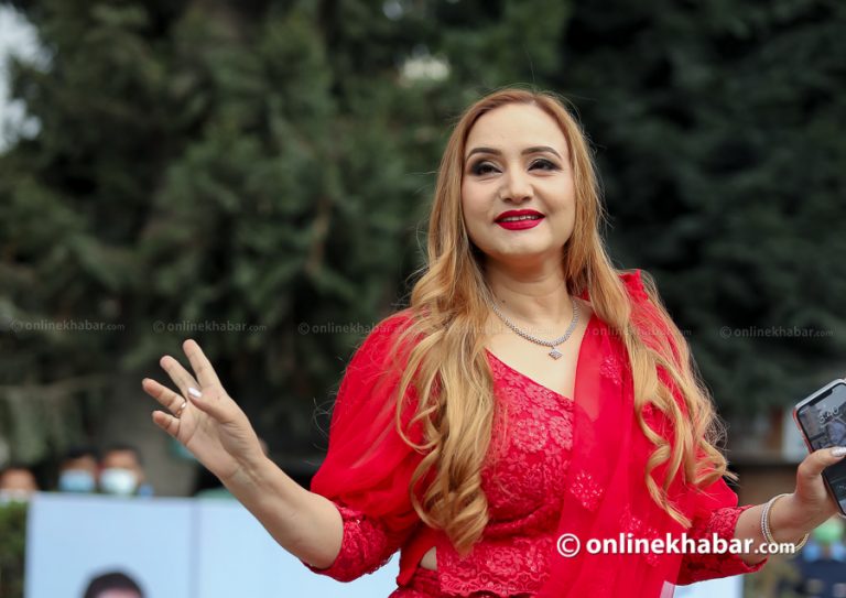 विपनाको प्रश्न : विदेशी कलाकार नेपालमा आएर काम गर्दा किन विवाद ?