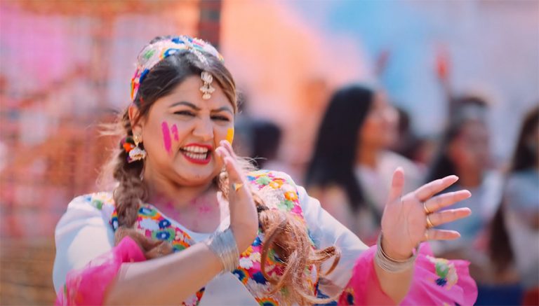 दीपाश्रीले ल्याइन् ‘धनियाँ के होली’