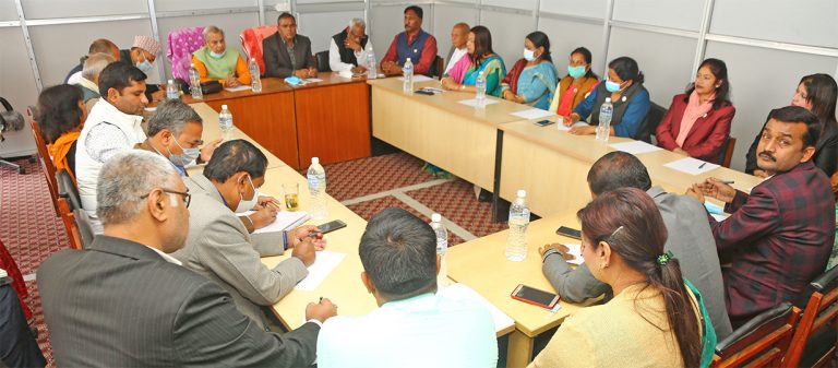बाबुराम–उपेन्द्रलाई महन्थको ‘सरप्राइज’ : ओलीसँग वार्ता गर्न सुटुक्क कार्यदल
