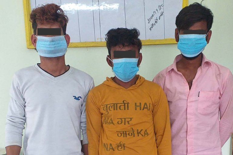 रुपन्देहीबाट पेस्तोलसहित तीनजना पक्राउ