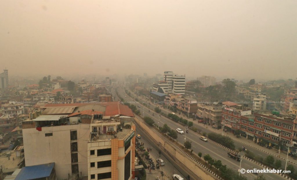 बढ्यो प्रदूषण : काठमाडौंदेखि दिल्लीसम्म वायुको गुणवत्ता खराब
