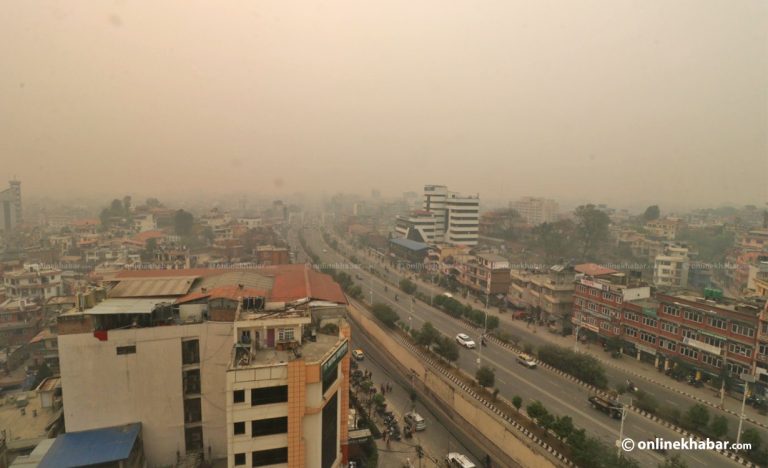 बढ्यो प्रदूषण : काठमाडौंदेखि दिल्लीसम्म वायुको गुणवत्ता खराब