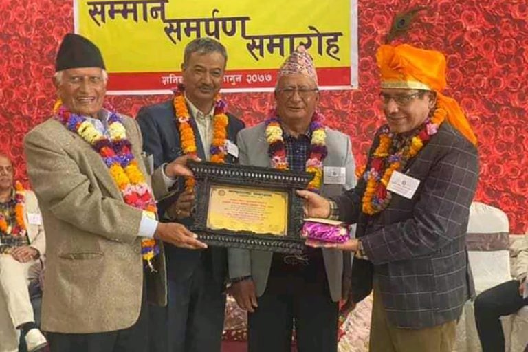 तुलसी दिवससहित दश स्रष्टा सम्मानित