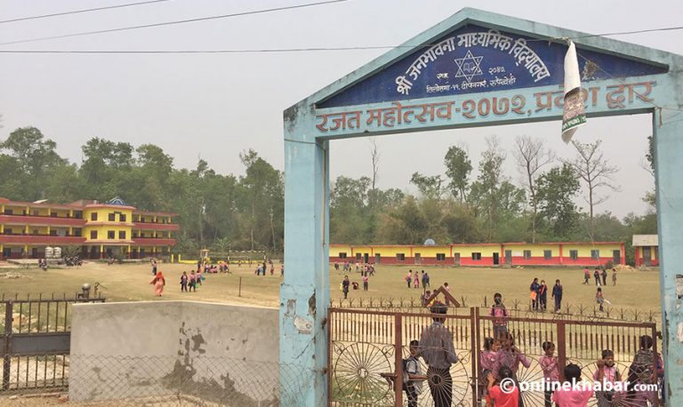 स्थानीय तहले मानेनन् विद्यालय बन्द गर्ने निर्णय