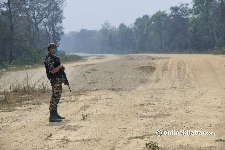 थपिएको समयभित्र पनि द्रुतमार्गको निर्माण सक्न मुस्किल