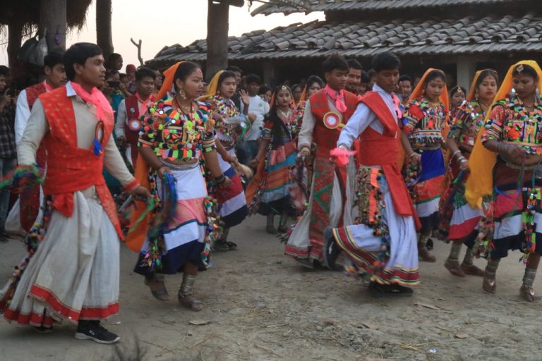 राना थारूलाई छुट्टै जाति र भाषामा वर्गीकरण गरेकोमा आपत्ति