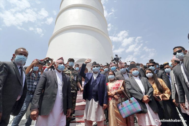 प्रधानमन्त्रीले गरे पुनर्निर्मित धरहराको उद्घाटन