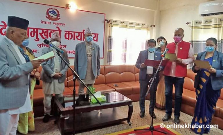 जसपाका ४ सांसद मन्त्री बन्दा एक पक्षको कारबाही, अर्को पक्षको बधाई