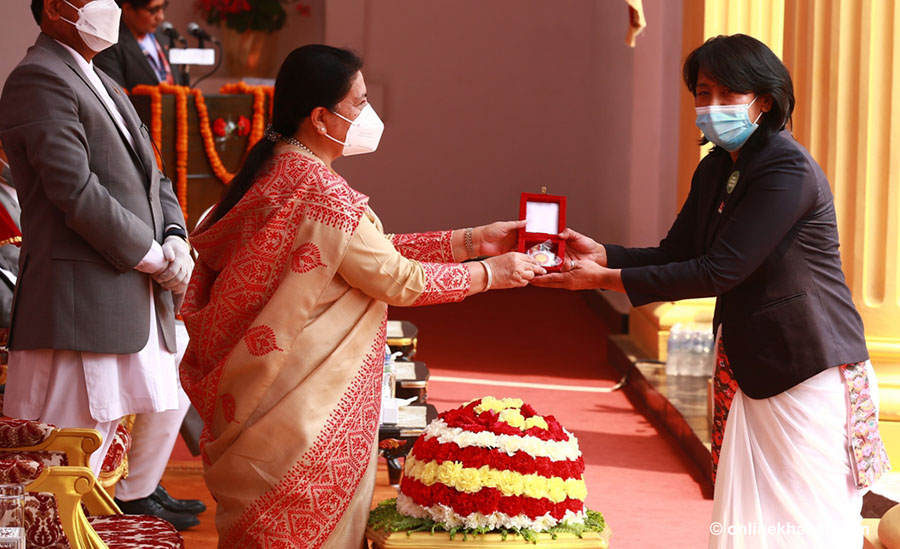 सदस्य-सचिव सिलवाल, थापा र संगिना विभूषित