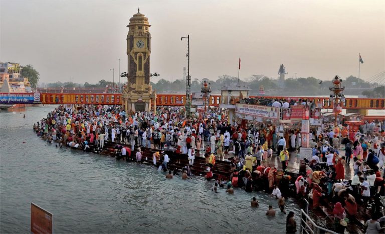हरिद्वारको गंगास्नानमा २० लाख भन्दा बढी सहभागी