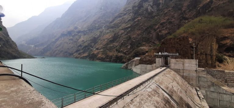 माथिल्लो तामाकोसी जलविद्युत आयोजनाको सुरुङमा पानी भर्न थालियो