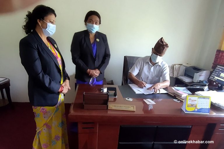 लुम्बिनीमा मुख्यमन्त्री नियुक्ति विवाद : प्रदेश प्रमुखसँग चार दलले मागे कागजात