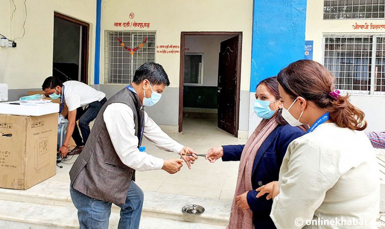 वीरेन्द्रनगर नगरपालिकाले सञ्चालनमा ल्यायो २५ शय्याको कोभिड अस्पताल