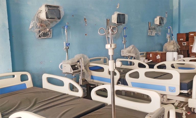 जनशक्ति अभावमा रौतहटमा आईसीयू र भेन्टिलेटर प्रयोगविहीन