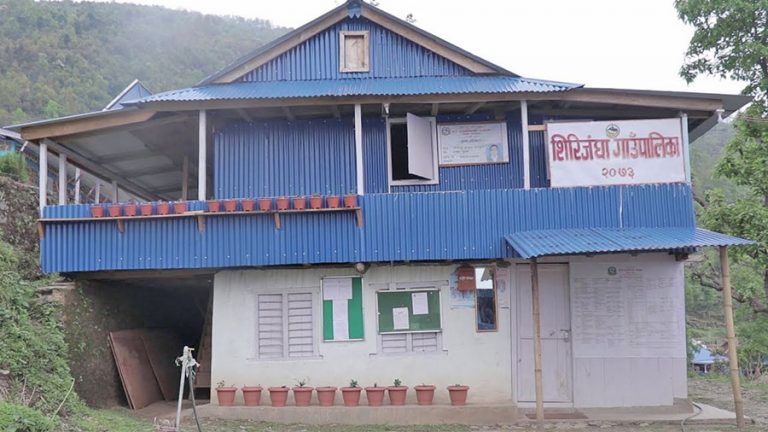 सिरिजङ्गा गाउँपालिकाले कोभिडका बिरामीलाई निःशुल्क एम्बुलेन्स सेवा दिने