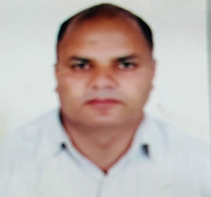 बेरोजगारीको बाध्यता र निरीह स्वास्थ्यकर्मी 