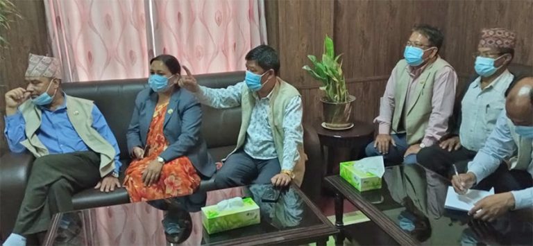 लुम्बिनीका विपक्षी दलले भने- राष्ट्रपति र प्रधानमन्त्रीको साँठगाँठले संविधान धरापमा