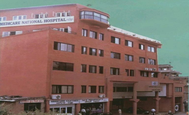 अक्सिजन अभाव : संक्रमितलाई भर्ना गर्न नसक्ने चार अस्पतालको घोषणा