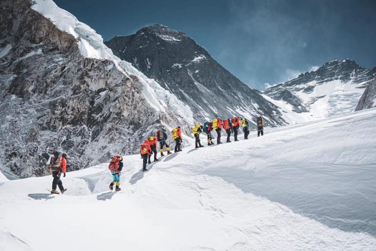 पर्वतारोहण : एशियाली आरोही बढ्ने अपेक्षा, युरोपेली घट्न सक्ने