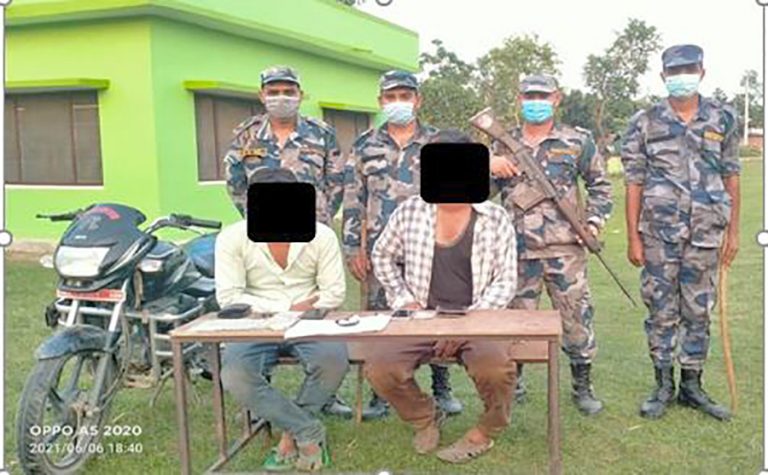 लागुऔषधसहित कञ्चनपुरमा दुईजना पक्राउ