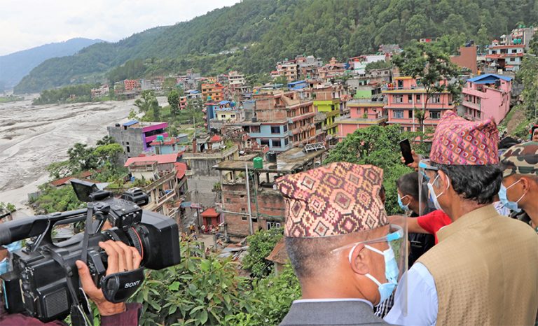 सभामुखले गरे बाढी र डुवानग्रस्त मेलम्ची क्षेत्रको अवलोकन