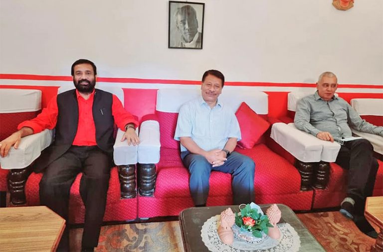 चाक्सीबारीमा विमलेन्द्र, शशांक र प्रकाशमानबीच आज लञ्च मिटिङ