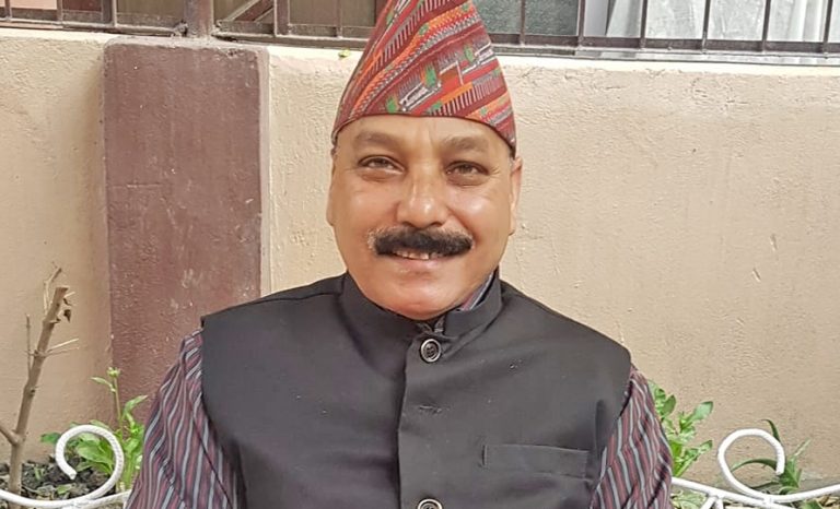 वरिष्ठ अधिवक्ता त्रिपाठीविरुद्ध अदालतको अवहेलना मुद्दा दायर