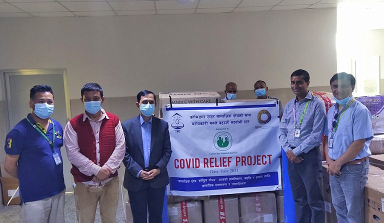 सिभिल अस्पताललाई डेढ करोड बराबरको स्वास्थ्य सामग्री हस्तान्तरण