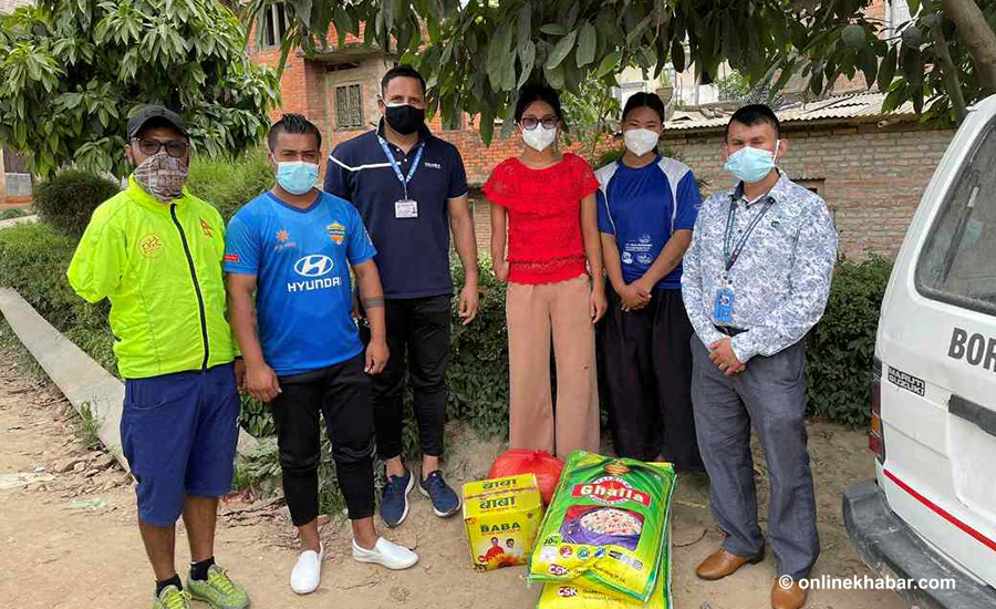 राष्ट्रिय पारा तेक्वान्दो खेलाडीलाई खाद्यान्न र नगद सहयोग