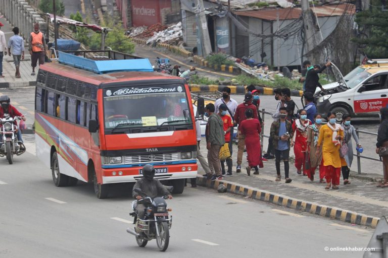 बढी भाडा लिने सार्वजनिक यातायातलाई कारबाही नियमित