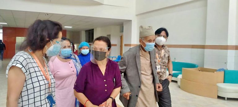 सत्‍यमोहन जोशीको स्वास्थ्यमा सुधार भएपछि अस्पतालबाट डिस्चार्ज