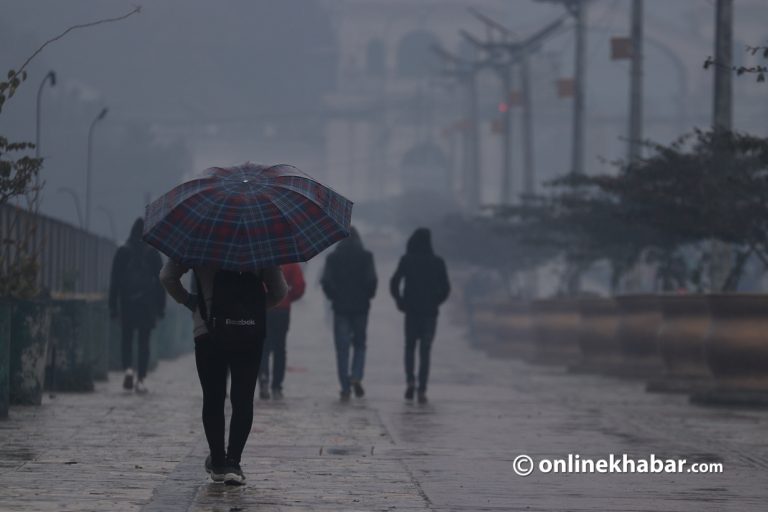 आज उच्च पहाडी भेगका एक-दुई स्थानमा हल्का हिमपात र वर्षाको सम्भावना