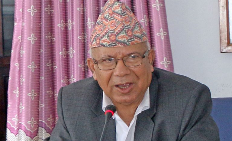 अनि माधव नेपालले सांसदलाई भने : प्रतिगमनको मतियार ! बाहिर जानुस्