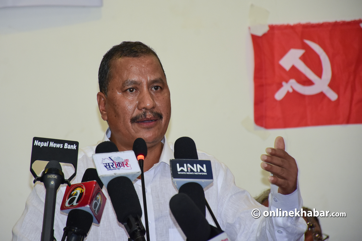 प्रचण्ड कम्युनिस्ट एकताबाट भागेको विप्लवको आरोप