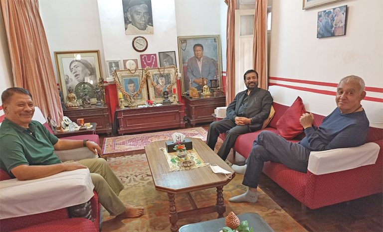 विमलेन्द्र, प्रकाशमान र शशांकबीच भेटवार्ता