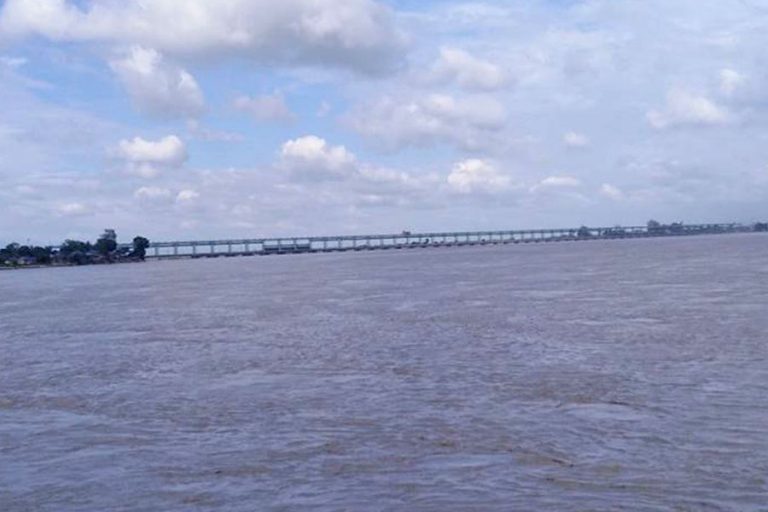 सप्तकोशी नदीमा पानीको बहाव बढ्दै, सतर्क रहन प्रशासनको आग्रह